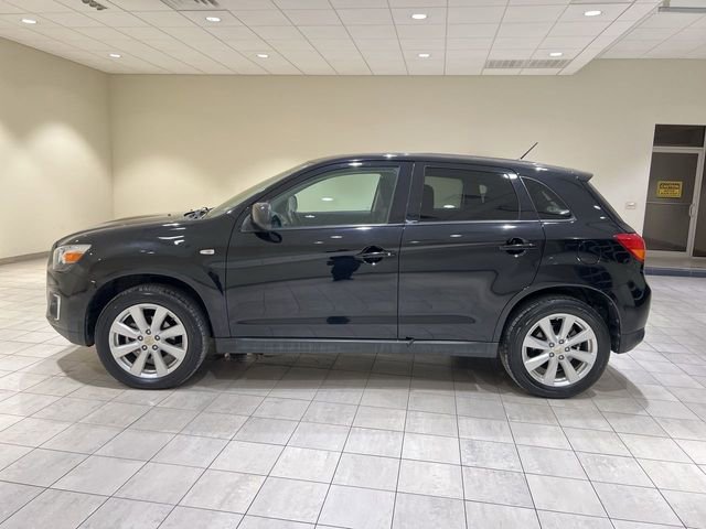 Used 2014 Mitsubishi Outlander Sport ES FWD image 2