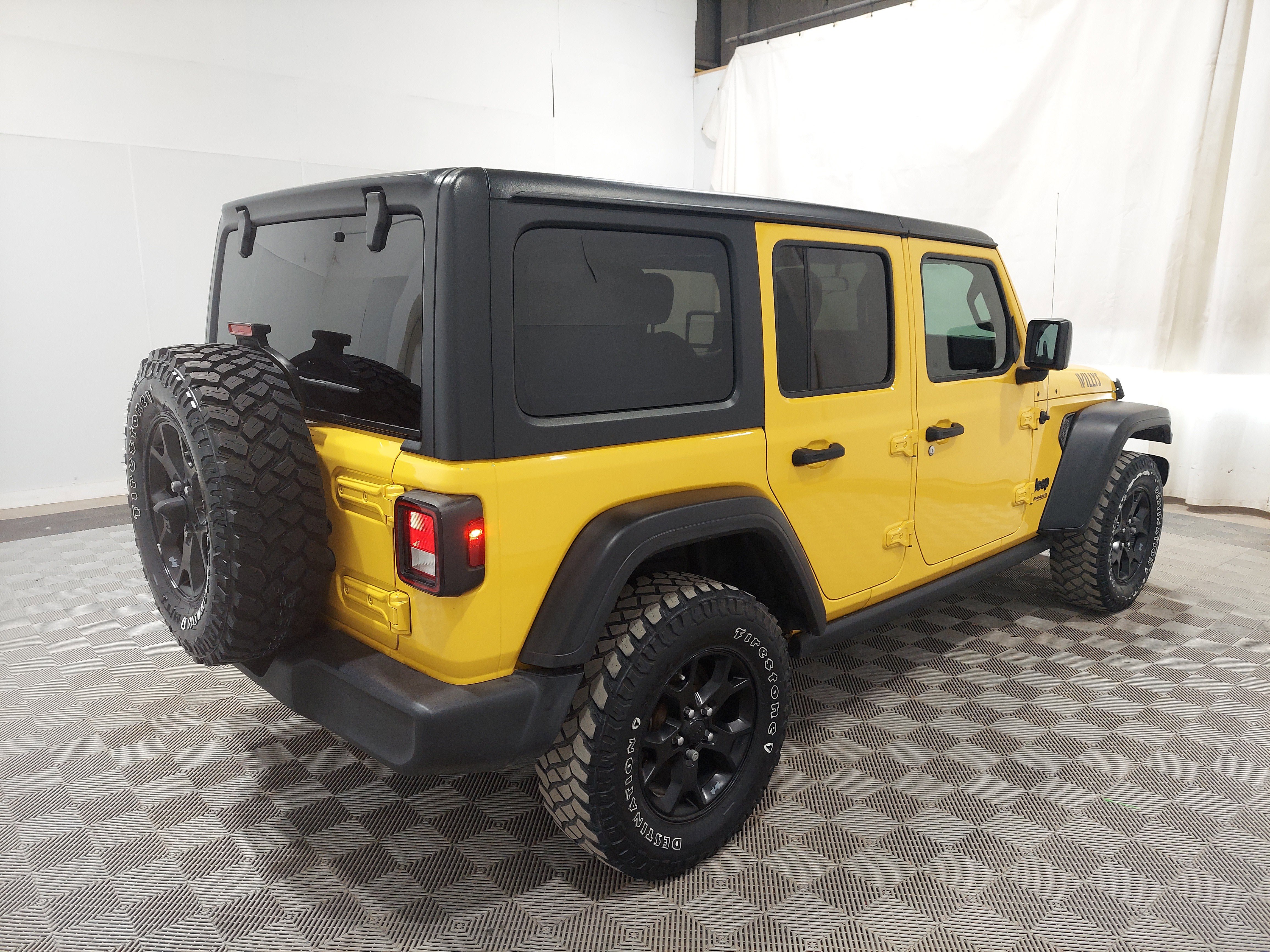 Used 2021 Jeep Wrangler Unlimited Sport AWD/4WD image 3