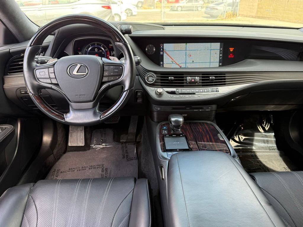 Used 2019 Lexus LS 500 w/ Luxury Package RWD image 31