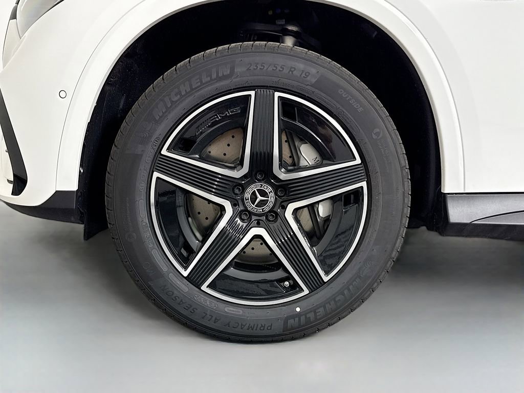 Used 2026 Mercedes-Benz GLC 300 4MATIC image 32