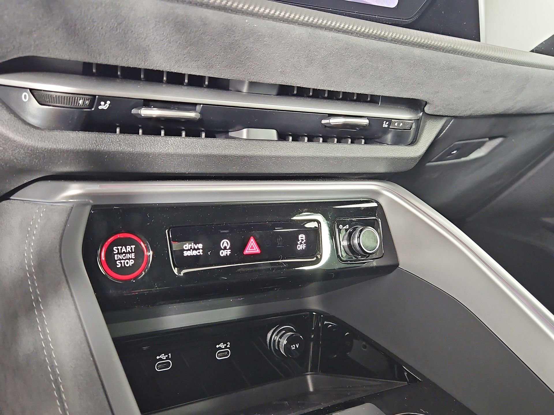 New 2026 Audi SQ5 Premium Plus AWD/4WD image 31