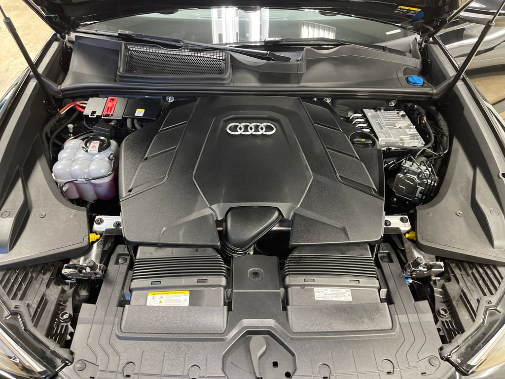 Used 2026 Audi Q8 Premium Plus w/ Premium Plus Package AWD/4WD image 3