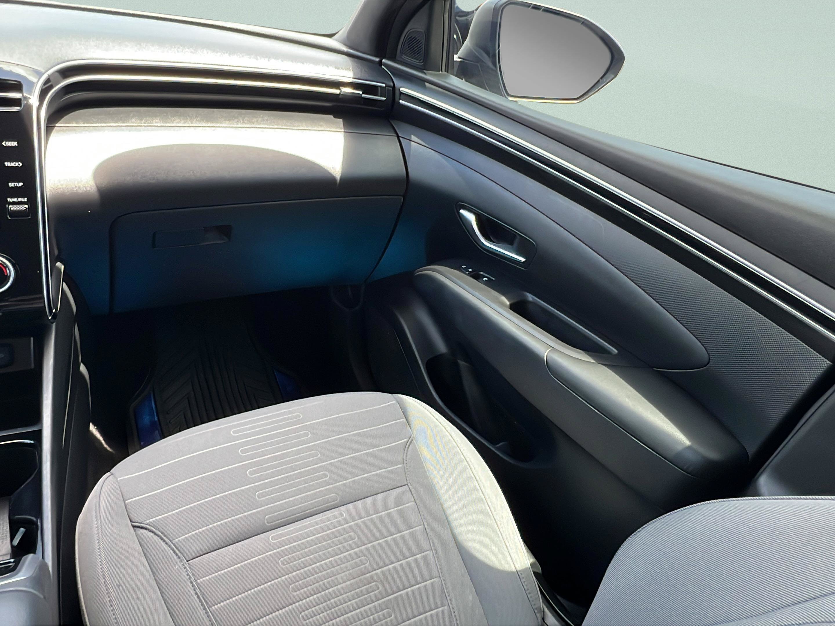 Certified 2022 Hyundai Santa Cruz SEL FWD image 13