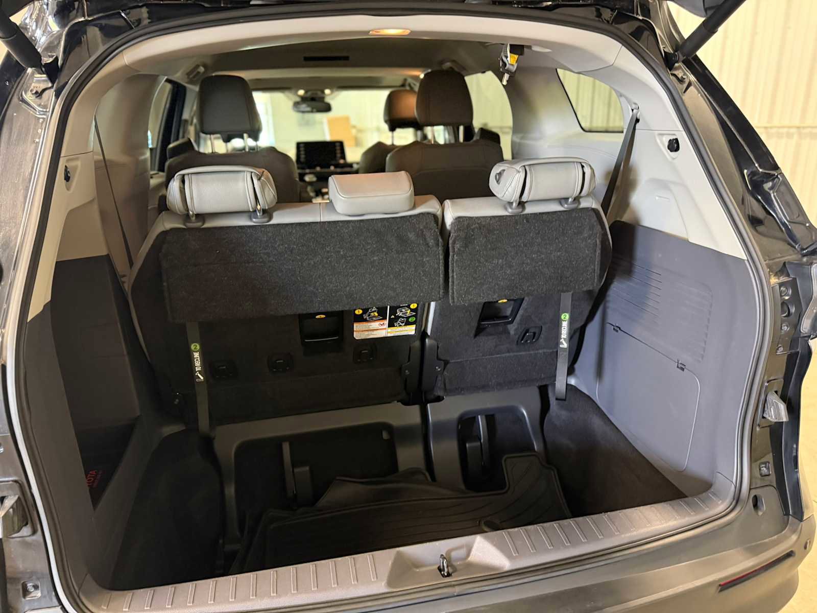Certified 2023 Toyota Sienna XLE AWD/4WD image 16