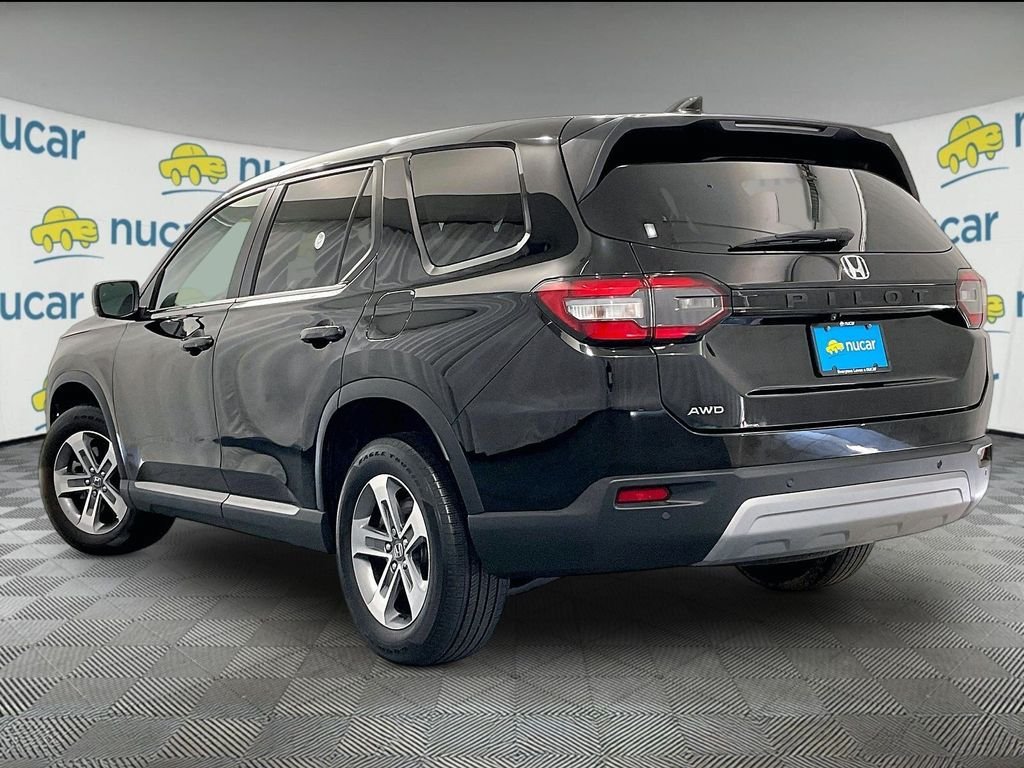 Used 2023 Honda Pilot EX-L image 4