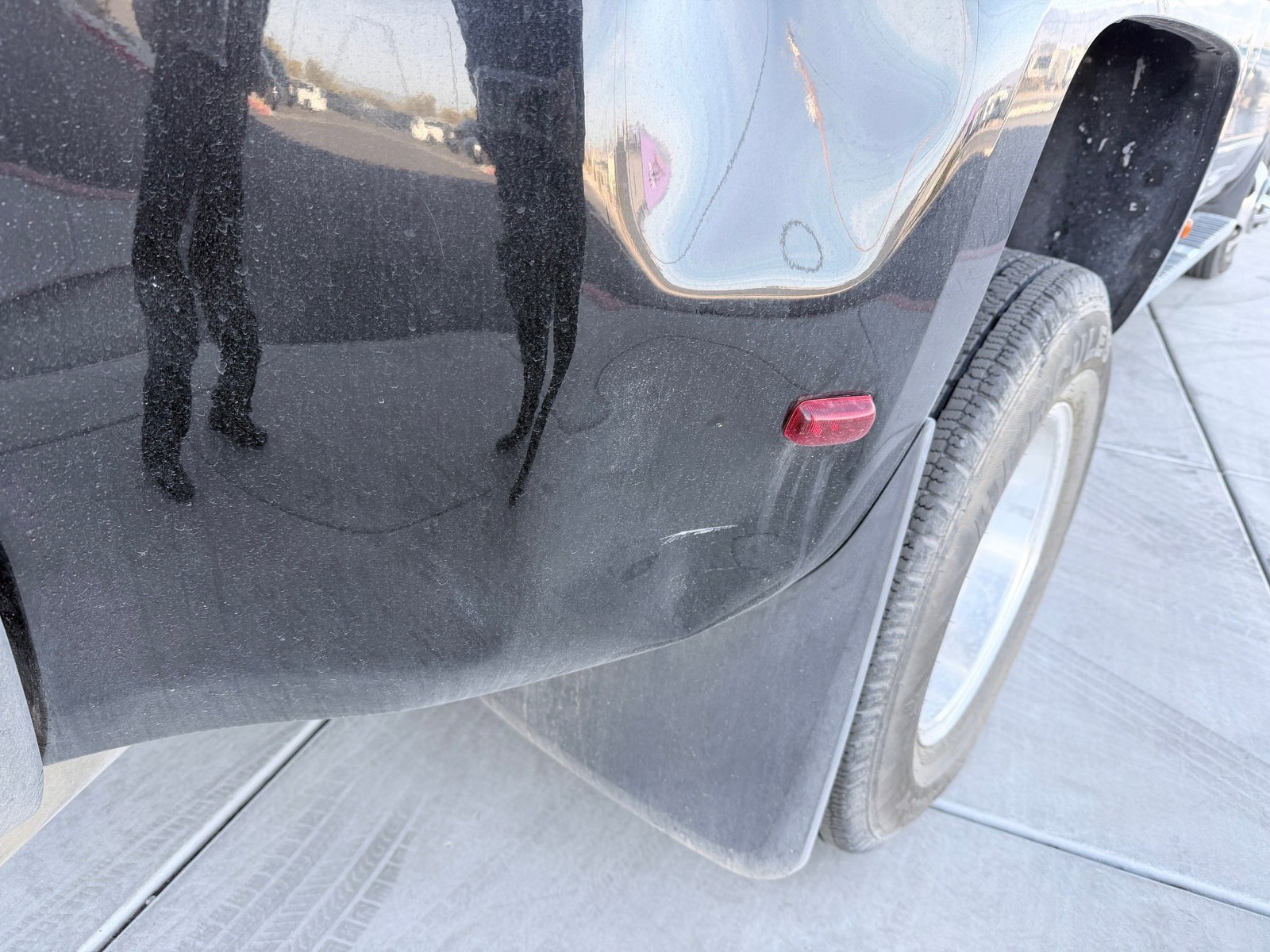 Used 2015 GMC Sierra 3500 Denali w/ Duramax Plus Package image 33