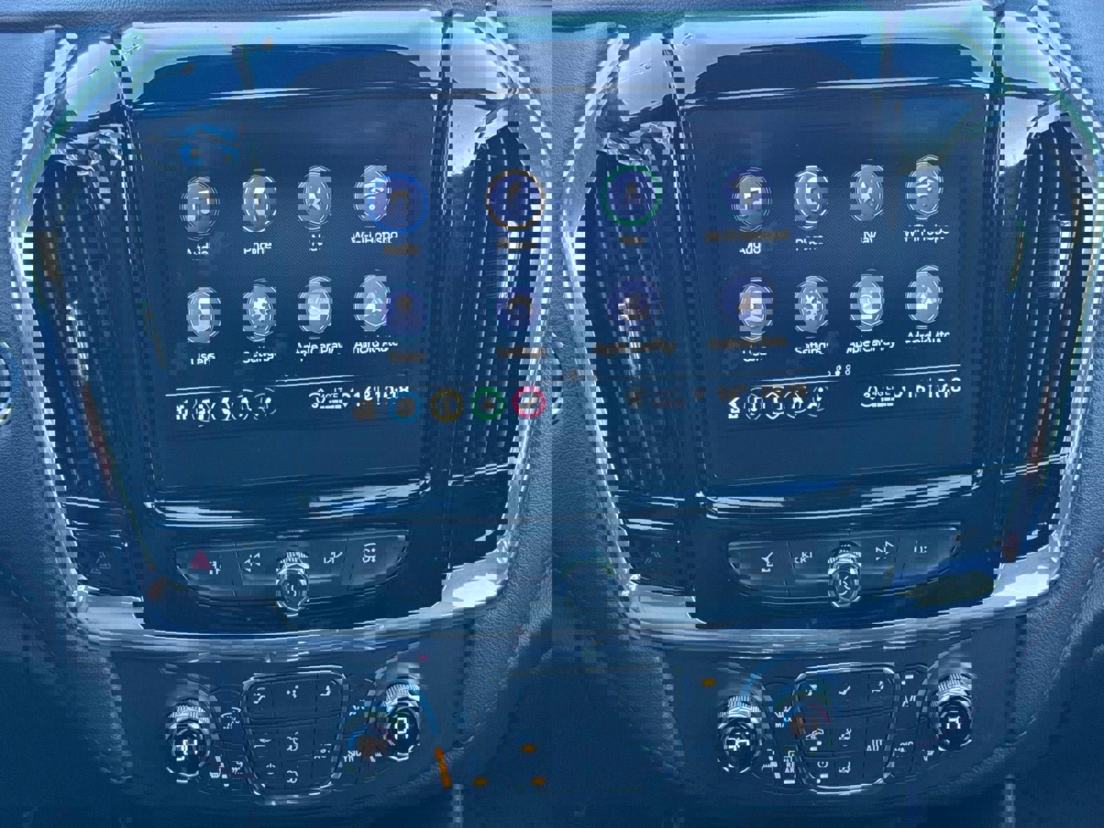 Certified 2023 Chevrolet Traverse RS image 12