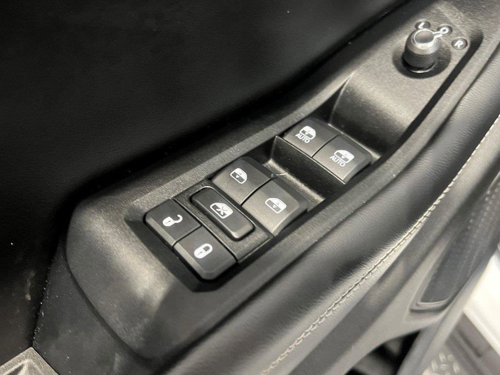 Used 2023 Jeep Grand Cherokee Altitude image 28