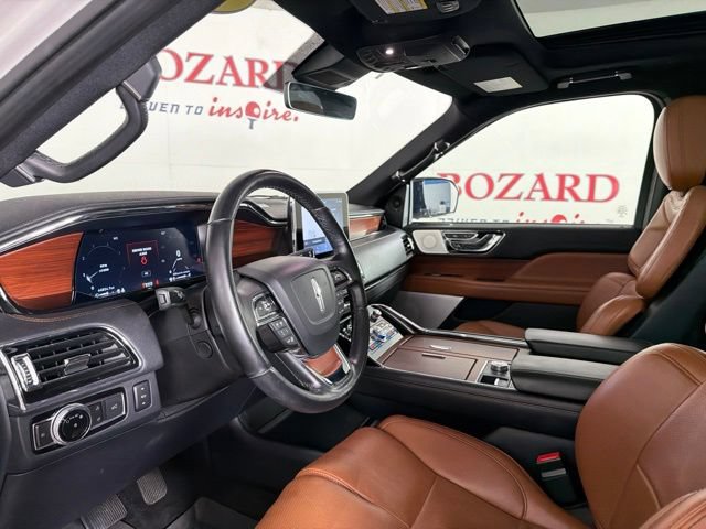 Certified 2021 Lincoln Navigator Reserve w/ Luxury Package AWD/4WD image 12