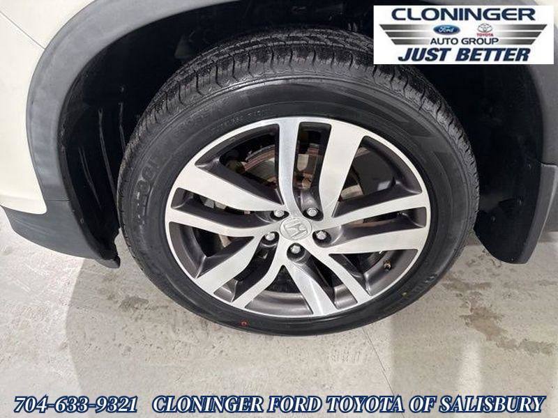 Used 2018 Honda Pilot Touring image 6