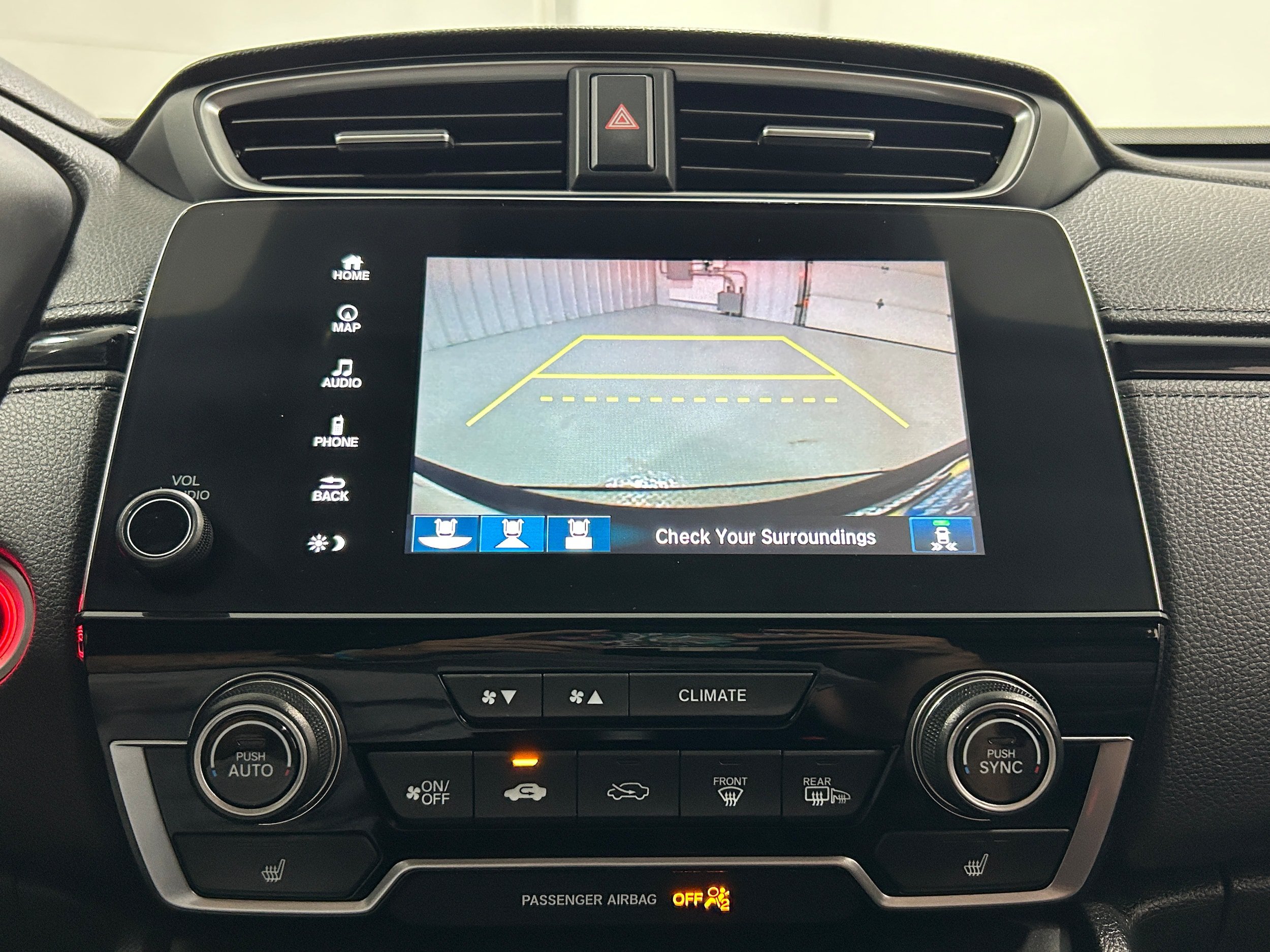 Used 2018 Honda CR-V Touring image 9