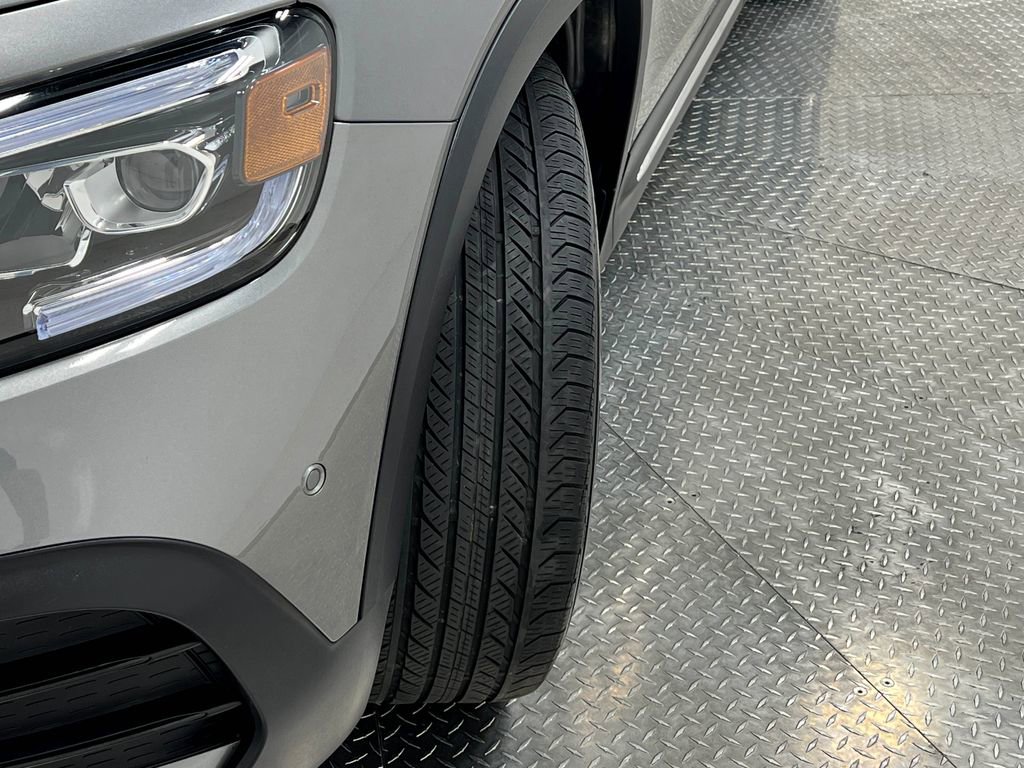 Used 2020 Mercedes-Benz GLB 250 4MATIC image 39