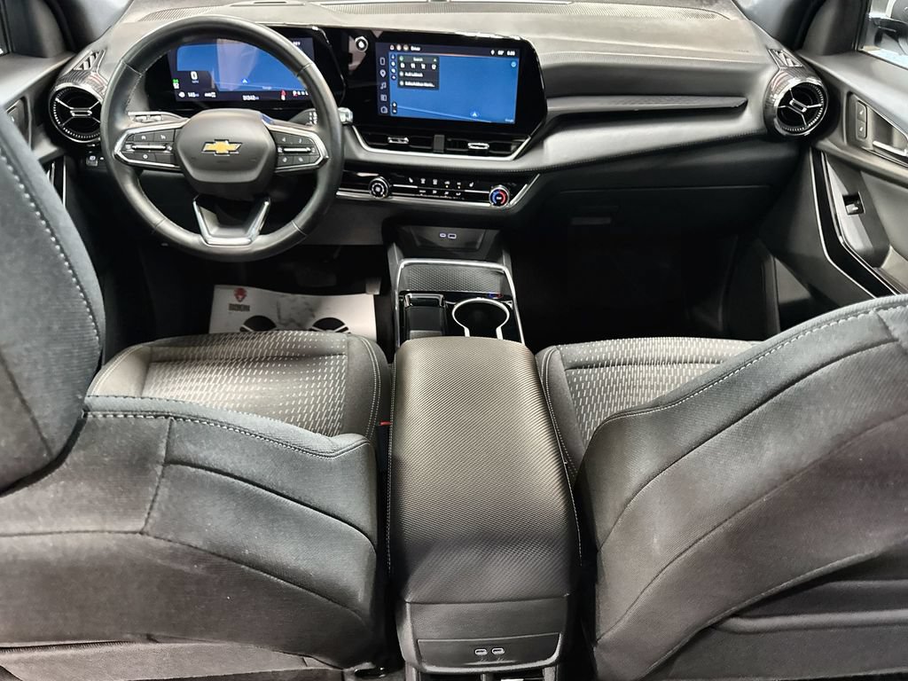 Used 2025 Chevrolet Equinox LT AWD/4WD image 26