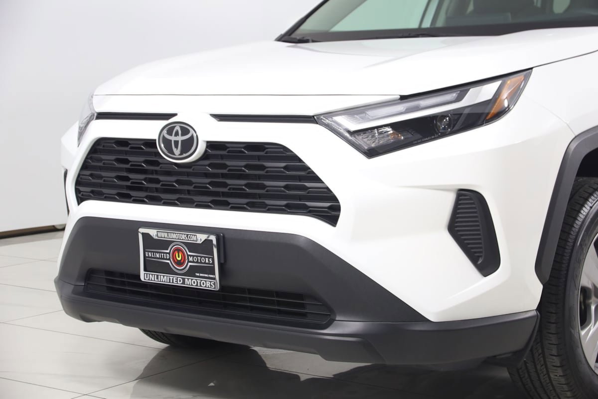 Used 2024 Toyota RAV4 XLE w/ Convenience Package AWD/4WD image 50