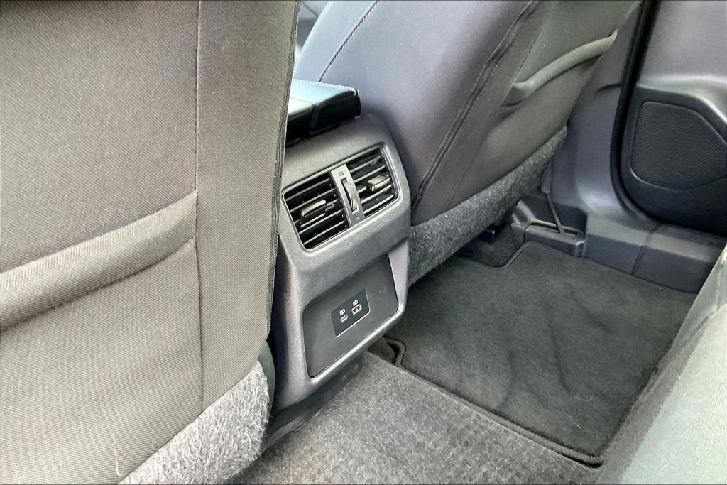 Used 2022 Nissan Rogue SV FWD image 22