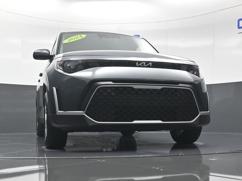 Certified 2024 Kia Soul LX w/ Option Group 015 image 35