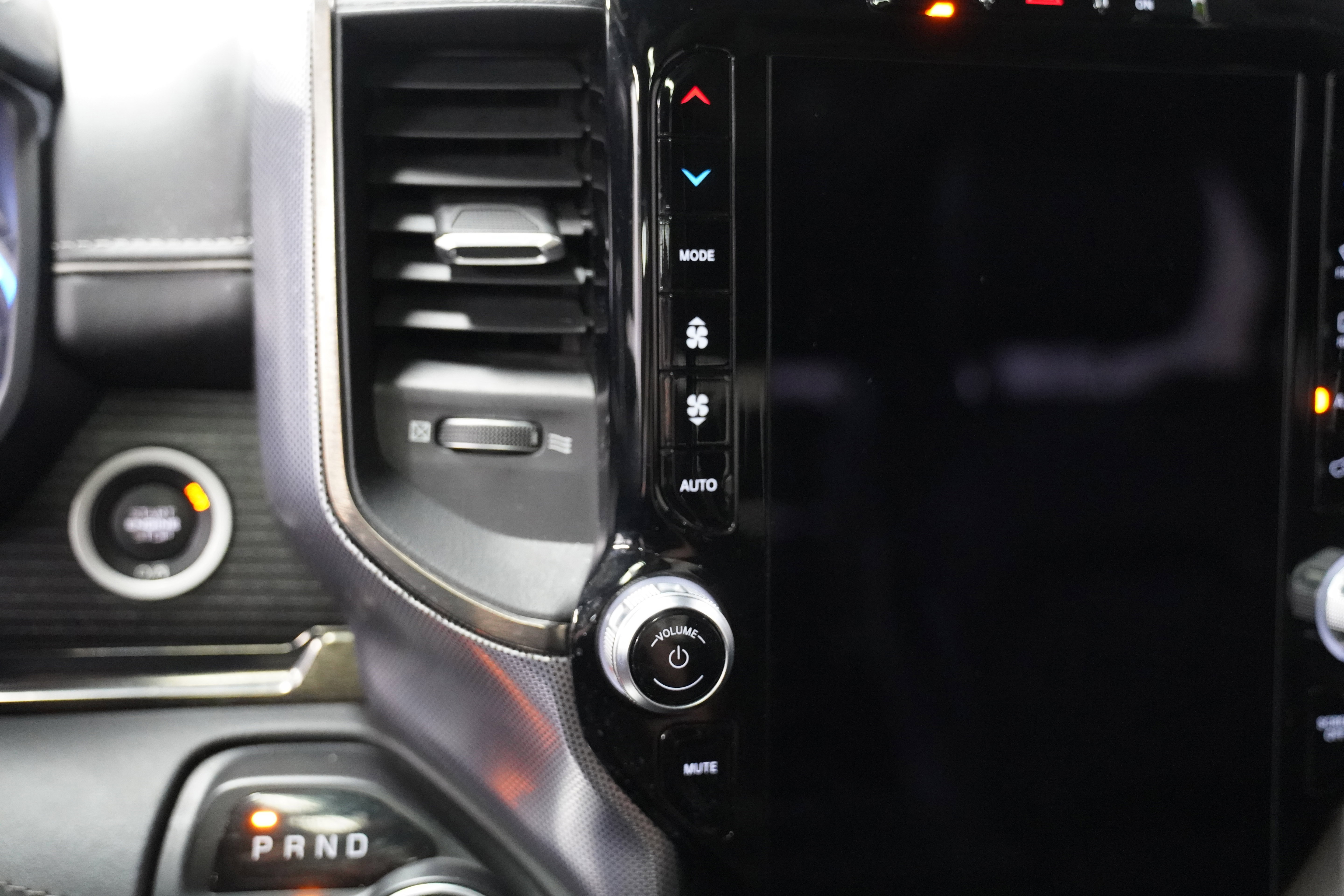Used 2019 RAM 1500 Limited AWD/4WD image 29