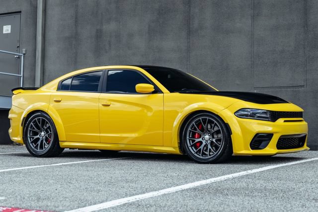 Used 2018 Dodge Charger SRT w/ Technology Group RWD image 54