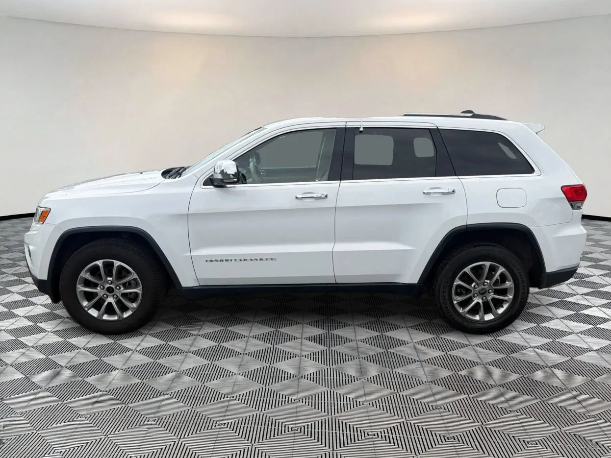 Used 2016 Jeep Grand Cherokee Limited AWD/4WD image 4