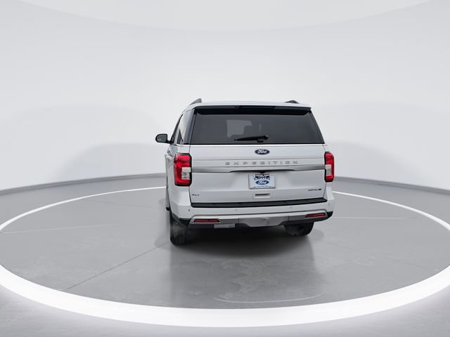 Used 2024 Ford Expedition XLT image 5