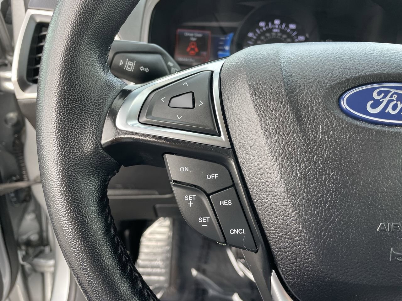 Certified 2023 Ford Edge SEL AWD/4WD image 26
