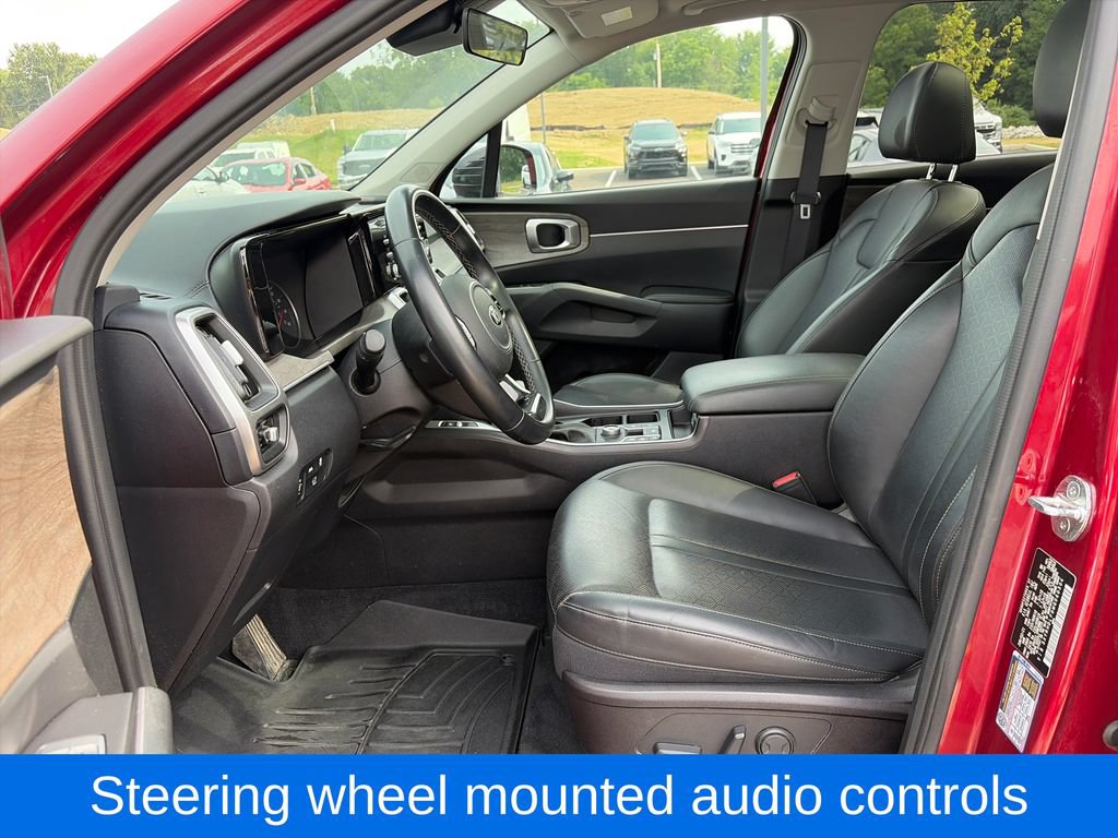 Used 2021 Kia Sorento EX w/ Panoramic Sunroof Package AWD/4WD image 16
