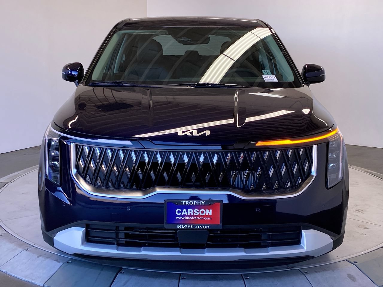 New 2027 Kia Carnival LXS FWD image 8