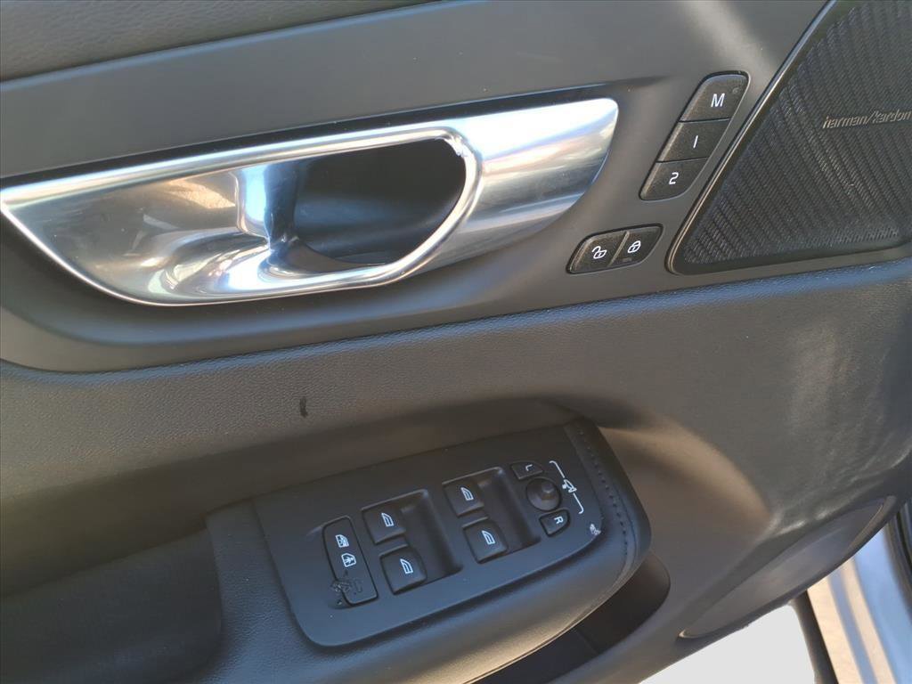 Used 2023 Volvo XC60 B5 Plus w/ Climate Package image 14