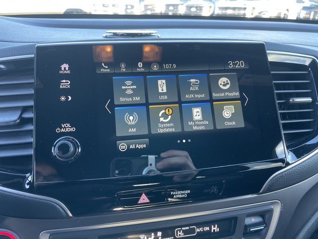 Used 2022 Honda Pilot Sport image 16