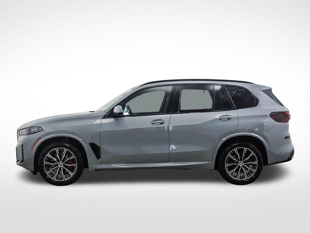 New 2026 BMW X5 xDrive40i w/ M Sport Package AWD/4WD image 2