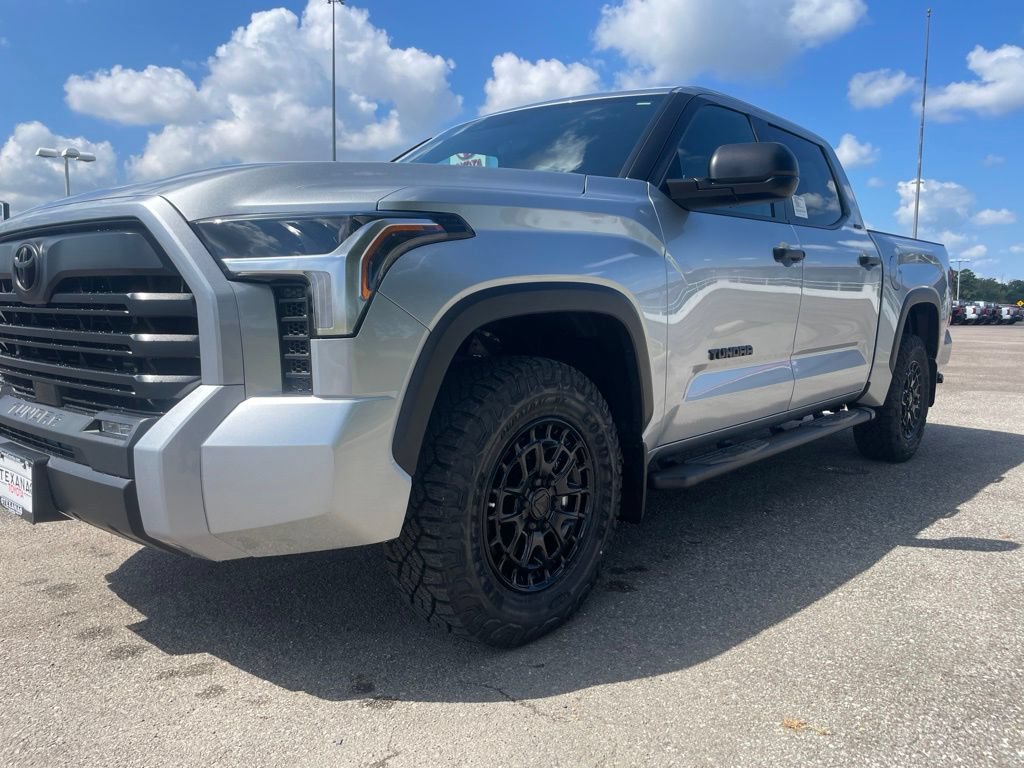 New 2026 Toyota Tundra SR5 AWD/4WD image 10
