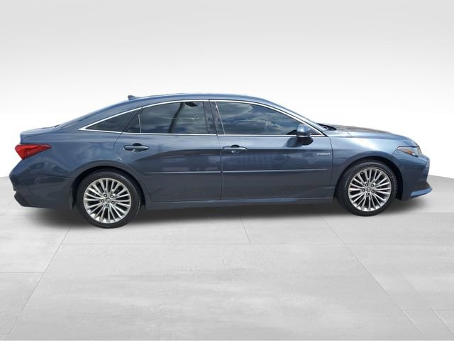 Used 2019 Toyota Avalon Limited w/ All Weather Liner Package image 3