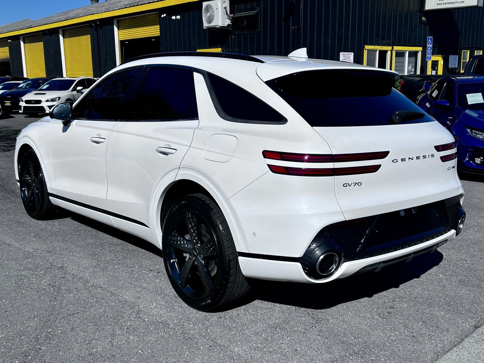 Used 2022 Genesis GV70 3.5T Sport w/ Sport Prestige Package AWD/4WD image 8