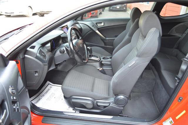 Used 2014 Hyundai Genesis 2.0T image 34
