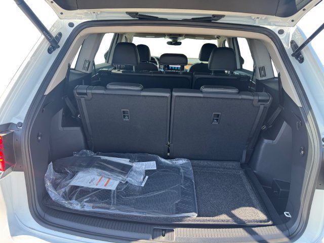 New 2026 Volkswagen Atlas SE FWD image 14