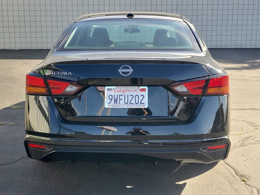 Used 2025 Nissan Altima 2.5 S FWD image 30