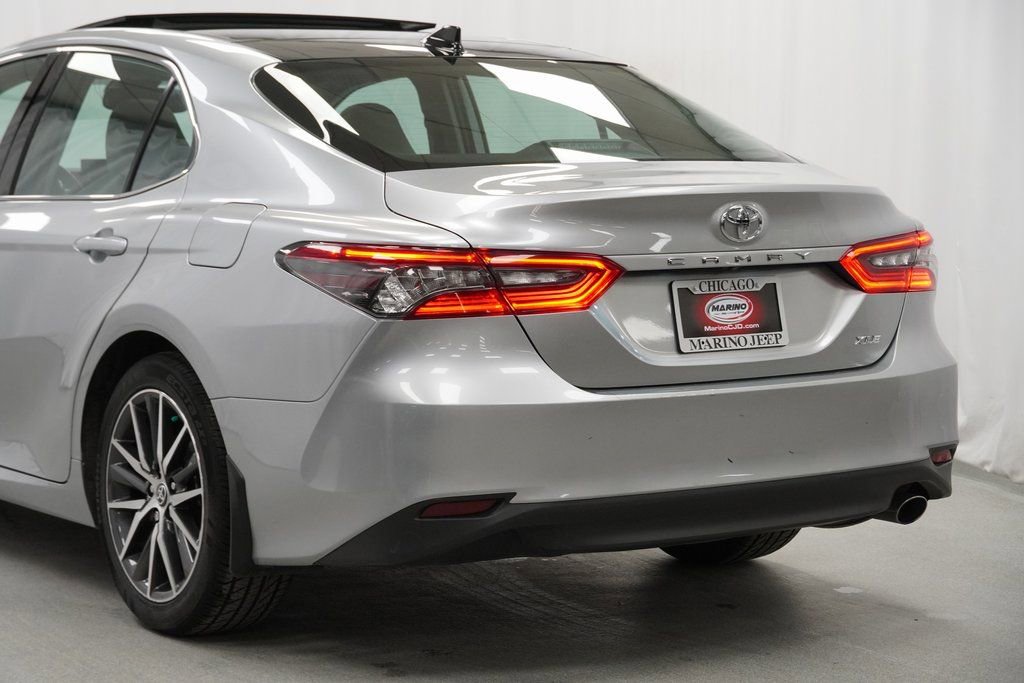 Used 2023 Toyota Camry XLE w/ Cold Weather Package image 13