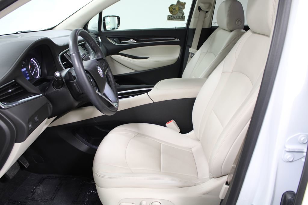 Used 2024 Buick Enclave Essence w/ Technology Package image 21