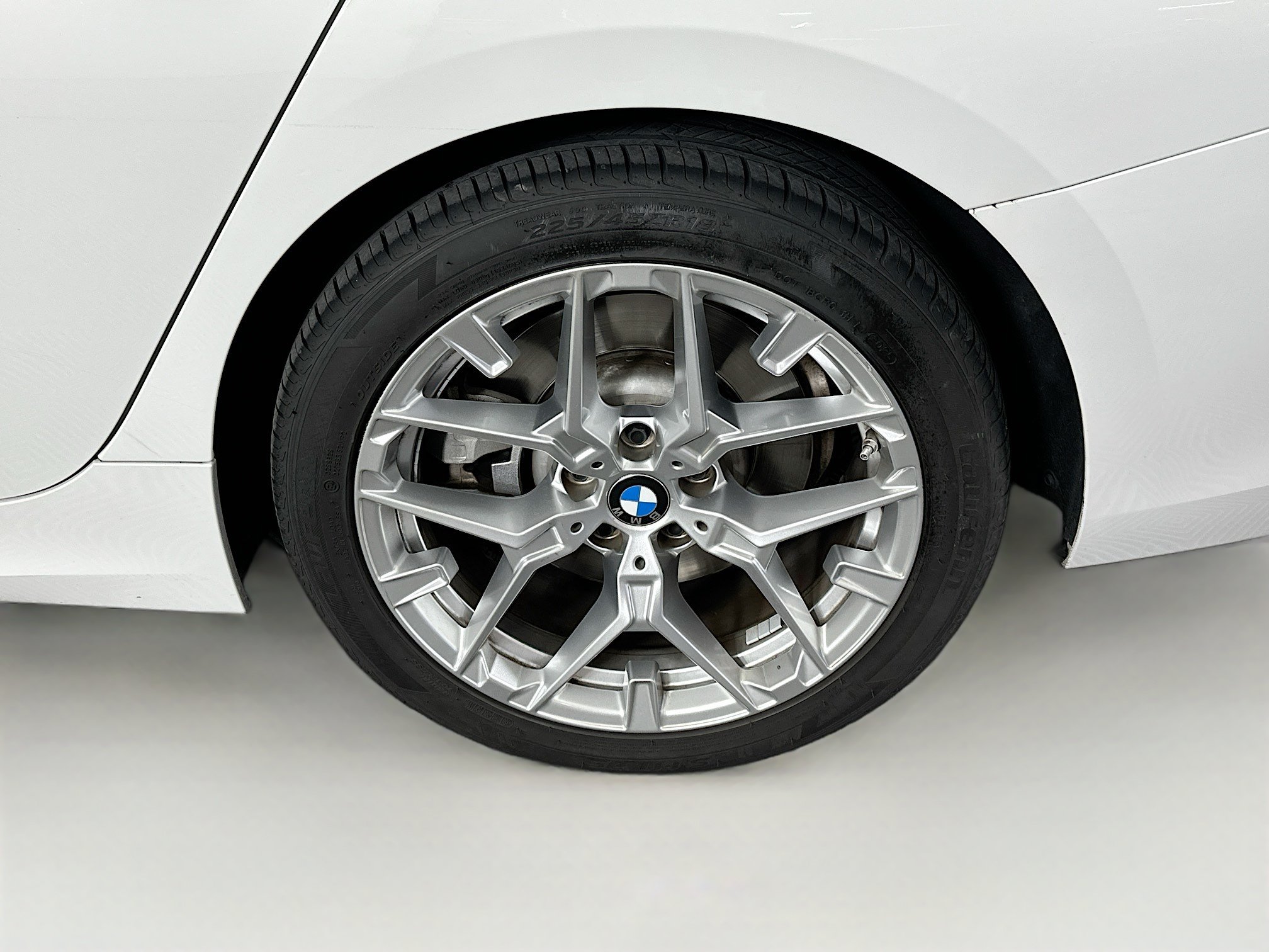 Used 2025 BMW 330i Sedan RWD image 11