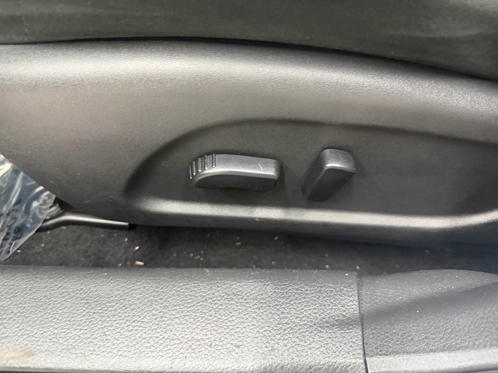 Used 2015 Nissan Altima 2.5 S w/ Power Driver Seat Package FWD image 25