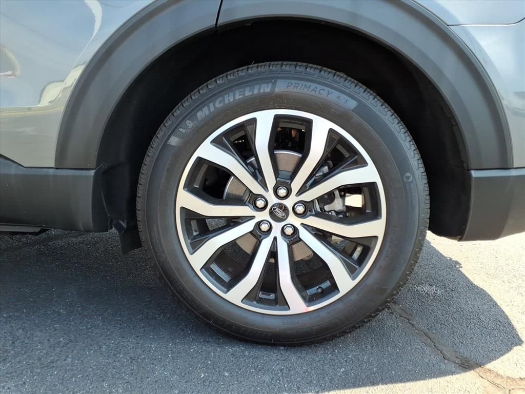 Used 2025 Ford Explorer ST-Line w/ Premium Package image 21