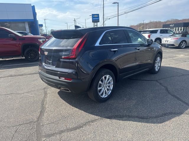 Used 2022 Cadillac XT4 Luxury AWD/4WD image 7