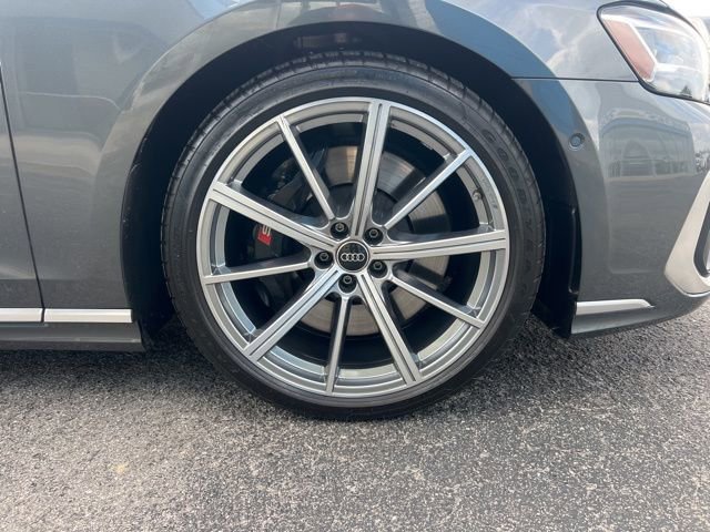 Used 2024 Audi S8 image 18