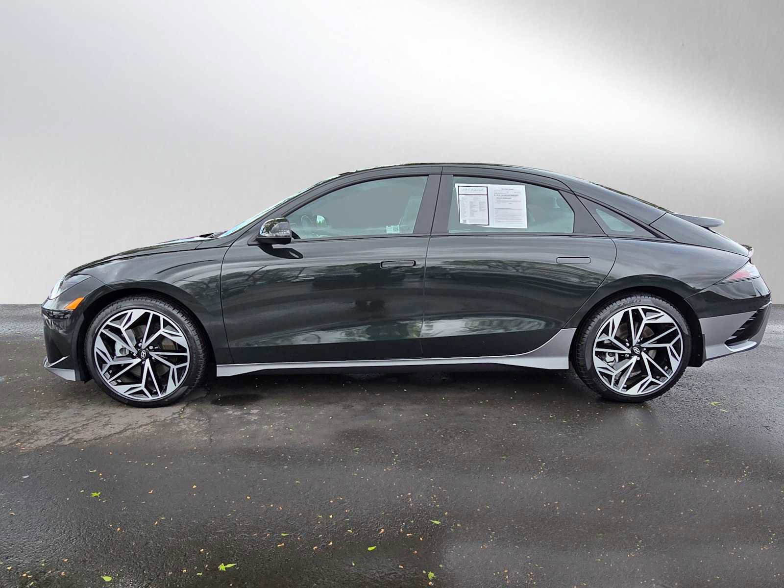 Used 2024 Hyundai Ioniq 6 SEL AWD/4WD image 6