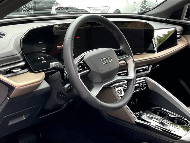 Used 2025 Audi Q5 Premium w/ Convenience Package AWD/4WD image 5