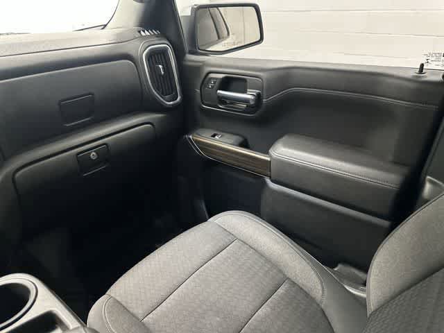 Used 2021 Chevrolet Silverado 1500 LT RWD image 13