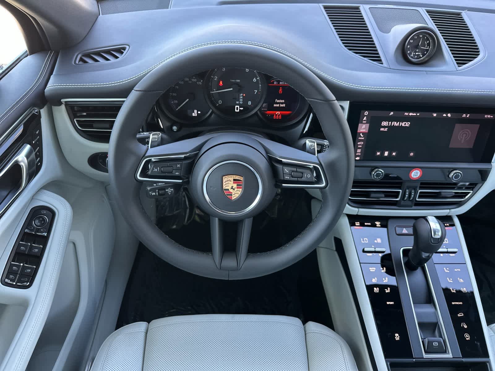 New 2026 Porsche Macan AWD/4WD image 15