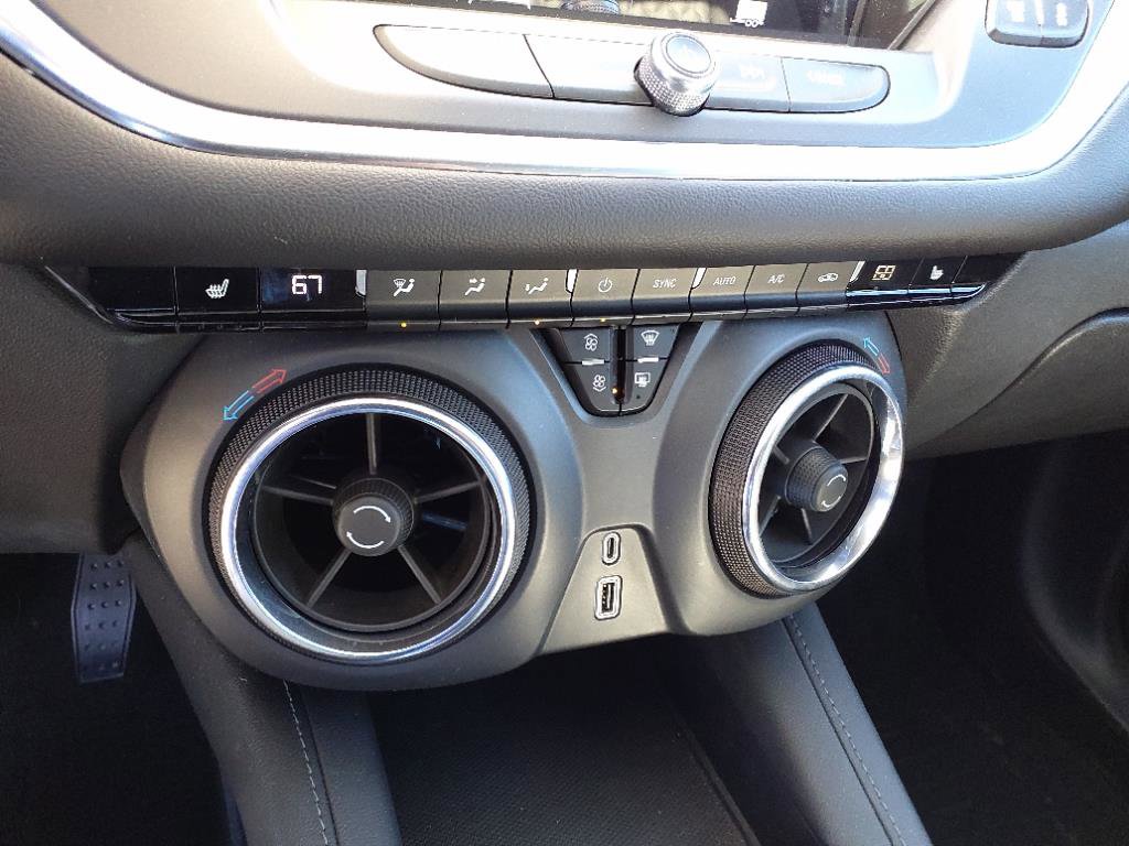 Used 2019 Chevrolet Blazer LT image 16