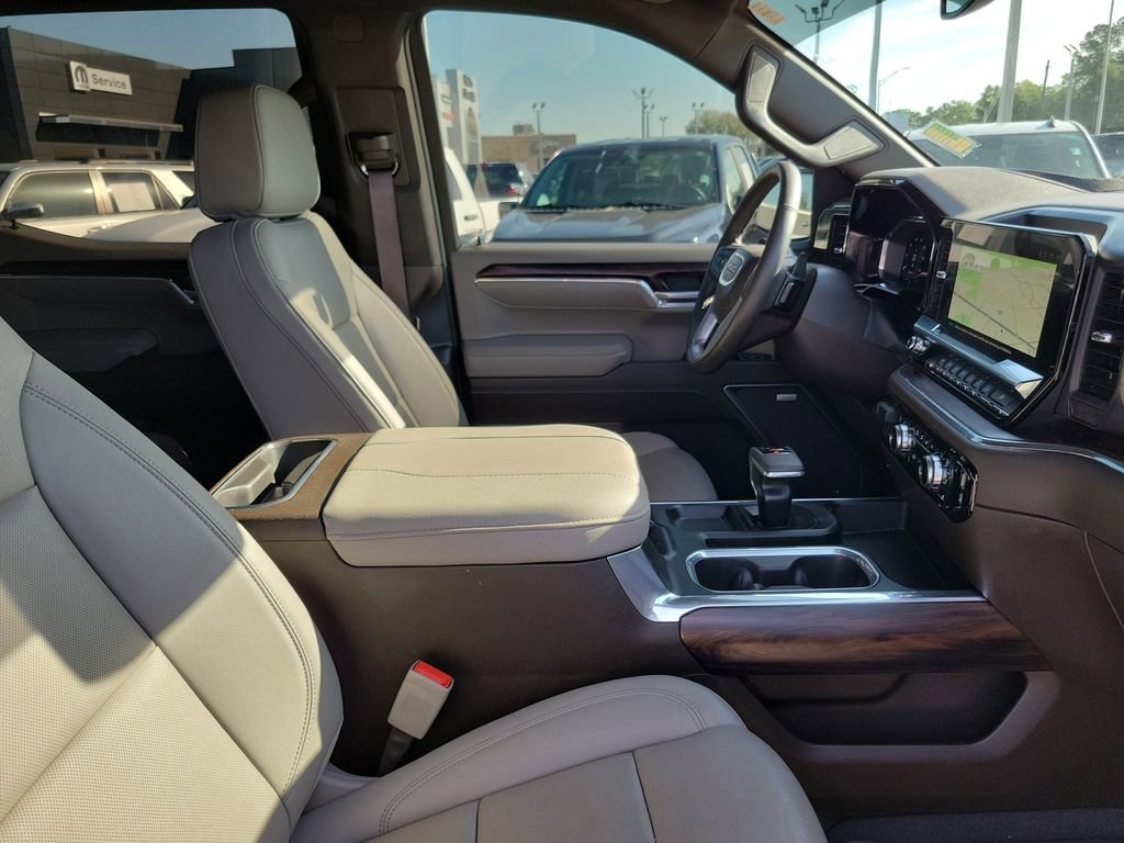 Used 2024 GMC Sierra 1500 SLT w/ SLT Premium Plus Package AWD/4WD image 35