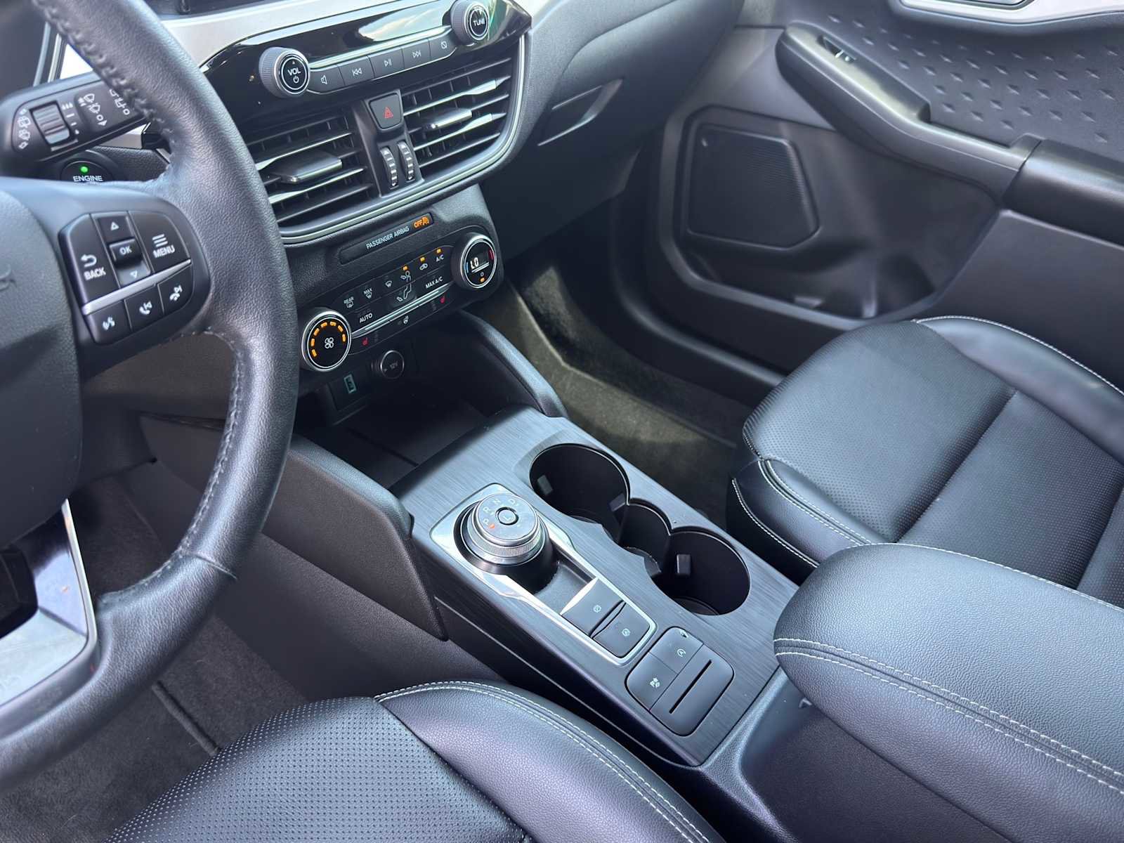 Used 2020 Ford Escape SEL image 13